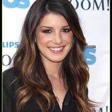 Getting my hurr did tomorrow and no clue what to do... help! Should I go  mega contrast with a pop of fun color for summer, go dark and back to my  natural