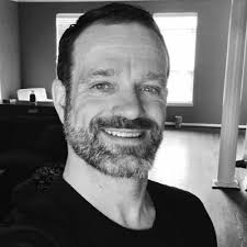 Gabe Harris (@GabeHarris)