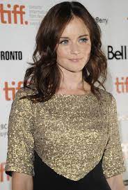 Http Media Cache Ec0 Pinimg Com 736x 86 9d 21 869d21830196080c58501eb37730d5a0 Jpg Brown Hair Blue Eyes Pale Skin Hair Pale Skin Pale Skin Hair Color