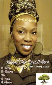 Lorrie Moran's Instagram, Twitter & Facebook