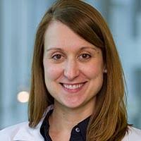 Leah Skelton's Instagram, Twitter & Facebook