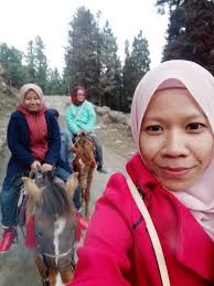 Yana Kama: Irresistible India- Kashmir: Poney Ride Again di Petang dan Pagi  Kedua Gulmarg