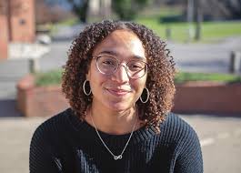 IC LETS THE SUNSHINE IN