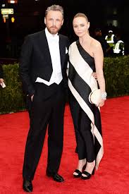 Samye Krasivye Pary Bala Instituta Kostyuma 2014 S Izobrazheniyami Stella Makkartni Devid Bekhem Kostyum