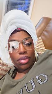 That look when you just want to sit back and relax. Good afternoon Amazing  Luv Bug's. ❤️