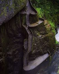 Baños de agua santa pailon del diablo. Ecuador On Instagram Pailon Del Diablo Location Banos De Agua San Ecuador Travel Ecuador Beautiful Places