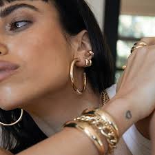 Her 14k cheap gold hoop earrings