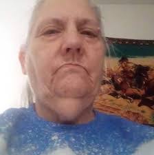 Kelly Scarbrough's Instagram, Twitter & Facebook