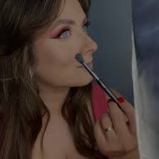 10 Najlepszych Ofert na Makijaż w Myszkowie, 2025