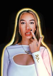 Julia Wolf: "When I do what's best for me I get pinned as the bad guy"