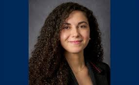 On Wednesday, Graduate School alumna Nilsa Rivera-Del Valle, PhD, right, a  toxicologist with Procter & Gamble, met with GSBS student Sherille Bradley,  who was recently selected to attend the P&G's Focusing on