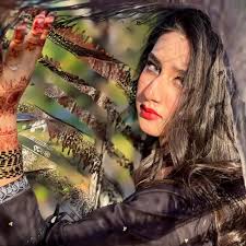 kinza Ali (@kinzaa.alii) • Instagram photos and videos