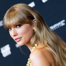 Taylor Swift Encourages Fans to Vote in Midterm Election: "Your Vote is  Your Voice"