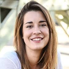 Sarah Bogen's Instagram, Twitter & Facebook