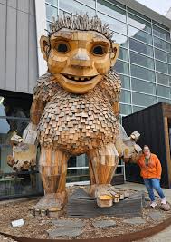 Discovering Thomas Dambo's Trolls in Seattle