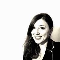 50+ profili “Julie”