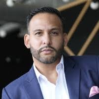 Charles Erick's Instagram, Twitter & Facebook