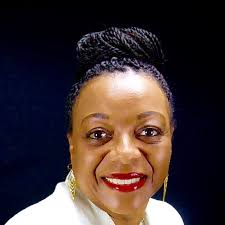 Lora Washington's Instagram, Twitter & Facebook