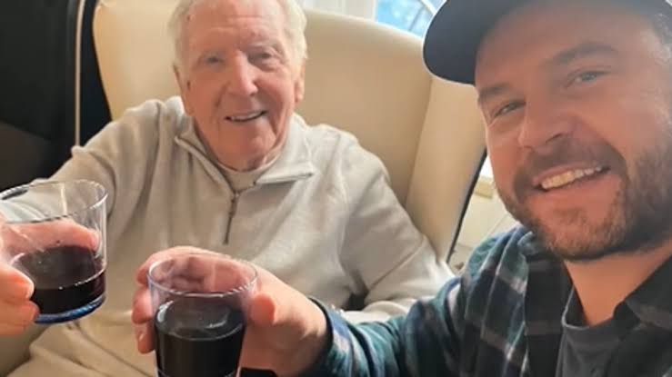 Emmerdale's Danny Miller opens up about 'losing' his dad to dementia -  Manchester Evening News