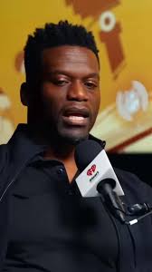 The power of a present Father! Jim Redmond, who helped his son Derek cross  the finish line after injuring his hamstring during the 1992 Olympics,  has...