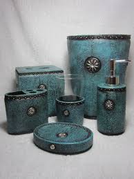 Amazon Com Western Turquoise Rhinestone Concho Bathroom Set Bathroom Accessory Sets Turquoise Bathroom Decor Turquoise Bathroom Bathroom Decor Sets