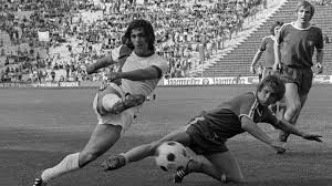 Spieltages zwischen hertha bsc und dem fc bayern münchen. Vfl Bochum Und Bayern Munchen Treffen Zum 75 Mal Aufeinander Duell Unter Freunden Stern De