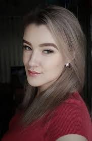 Linda Nunemaker's Instagram, Twitter & Facebook