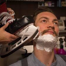 Eishockey NEWS sucht den Mr. Movember 2018