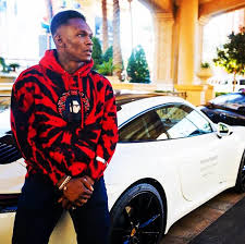 Reigning ufc middleweight champion israel adesanya has emerged as one of the ufc's biggest stars today, and his net worth is approximated at around $2 israel adesanya had another strong showing in 2020. Israel Adesanya Net Worth Salary Cars And House 2021