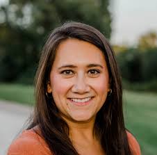 Nina Davey's Instagram, Twitter & Facebook