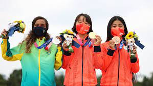 Japanese starlet momiji nishiya became the youngest gold medalist at tokyo 2020 so far and the first female gold medalist in skateboarding history after producing a sensational display at ariake sports. Tmsixfc8v5tskm