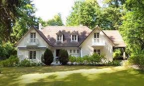 Pin On Lamorlaye Domaine Du Lys Propriete Comprenant Deux Maisons Sur 4760 M De Terrain