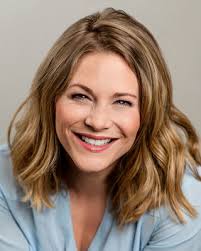 Meredith Luttrell's Instagram, Twitter & Facebook