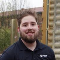 Stephen Mundy's Instagram, Twitter & Facebook