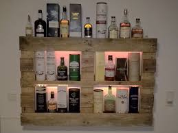 Whiskyregal Whisky Wandregal Palettenmobel Regal Aus Paletten Alkohol Regal Whisky Regal