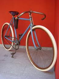 Beautiful Old Racer Peugeot Velo Retro Bicyclettes Velo Vintage