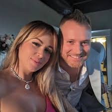 Happy 7th anniversary to news couples