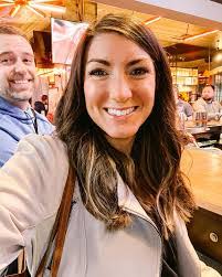 Lauren Chivers's Instagram, Twitter & Facebook