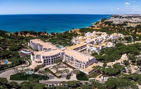 Pine Cliffs Resort Celebrates Its Prime Location On The Algarve Coastline In Everything From The Regional Cuisine To Its S In 2021 Luxury Resort Resort Hotels Portugal