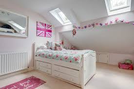 Chambre d ado sous comble nos conseils d amenagement reve de combles. 10 Astuces Pratiques Pour Amenager Une Chambre D Enfant Sous Les Toits