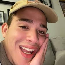 Shawn Mackenzie's Instagram, Twitter & Facebook