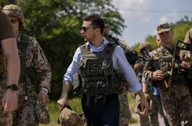 Technically, ukraine and russia have been engaged in a conflict since 2014, when russia annexed crimea and backed separatist forces in ukraine's eastern regions of donetsk and luhansk (collectively. Ukraine S New President Visits Eastern War Zone Voice Of America English