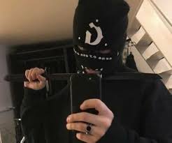 Robber mask balaclava gang gang culture bad boy aesthetic gangster ski mask chicano gangsta style. 125 Images De Girls Some Boys Wearing Ski Masks Sur We Heart It Voir Plus De Ski Mask Aesthetic Et Girl In 2021 Aesthetic Mask Thug Girl Bad Boy Style