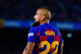 Getty images immer für eine extravagante frisur gut: Fc Barcelona Ein Traum Arturo Vidal Macht Jagd Auf Titel Rekord