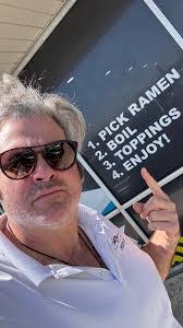 Travis Mapp's Instagram, Twitter & Facebook