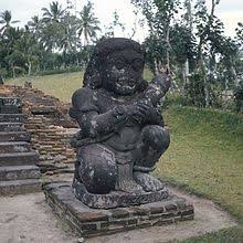 Candi penataran merupakan candi dengan nuansa hindu yang telah ada sejak kerajaan kediri dan digunakan candi penataran berlokasi di desa penataran, kecamatan nglegok, blitar, jawa timur. Candi Penataran Wikipedia Bahasa Indonesia Ensiklopedia Bebas