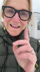 Sandra Wooster's Instagram, Twitter & Facebook