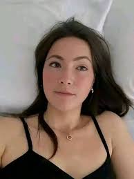 Missing that special person who is always the one behind my smile 😊 and  makes me feel loved 🌺❤️ Darling, you are my treasure; My life depends