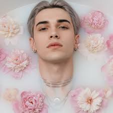 Jillian Thorne in people