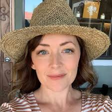 BLOG CONTRIBUTOR TEAM